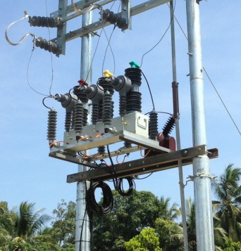 ZW32-40.5户外35KV柱上小型化真空断路器