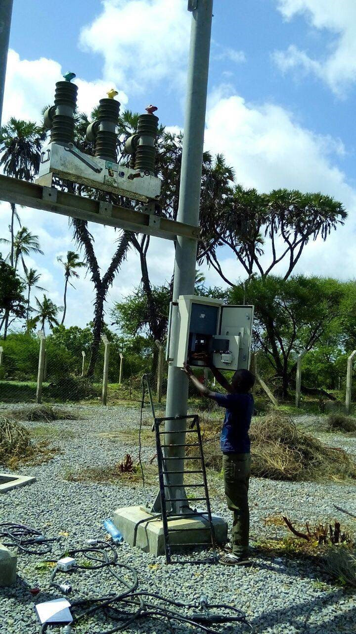 35KV柱上真空断路器